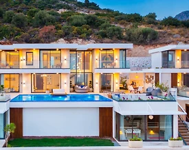 Kaş Kalkan'da Sakin Konumda, Özel Havuzlu, Modern Kiralık Villa - 2