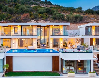 Kaş Kalkan'da Sakin Konumda, Özel Havuzlu, Modern Kiralık Villa - 2