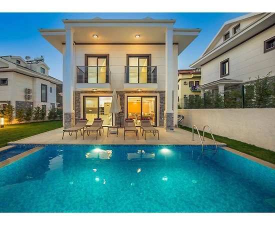 Fethiye Ölüdeniz'de Kalabalık Ailelere Uygun, Özel Havuzlu, Kiralık Villa - 1