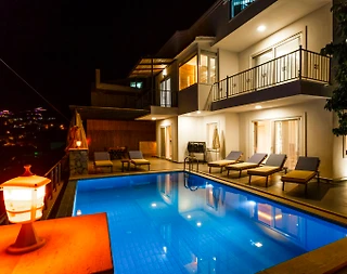 Kaş Kalkan'da Geniş Ailelere Uygun, Özel Havuzlu, Modern Villa - 1