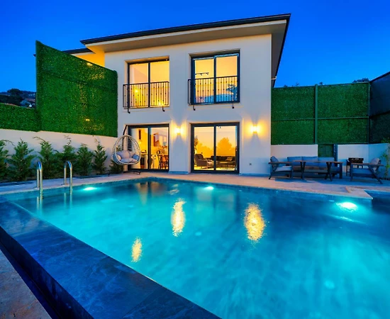 Fethiye Faralya'da Doğa İçerisinde, Özel Havuzlu, Kiralık Villa - 1