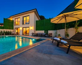 Fethiye Faralya'da Doğa İçerisinde, Özel Havuzlu, Kiralık Villa - 3