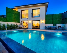 Fethiye Faralya'da Doğa İçerisinde, Özel Havuzlu, Kiralık Villa - 2