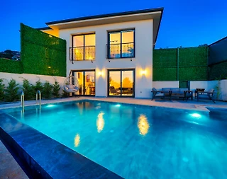 Fethiye Faralya'da Doğa İçerisinde, Özel Havuzlu, Kiralık Villa - 2
