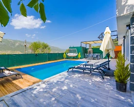 Kaş Sarıbelen'de Doğa İle İç İçe, Özel Havuzlu, Kiralık Villa - 2