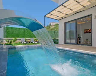 Fethiye Karaçulha'da Sakin Konumda, Özel Havuzlu, Bahçeli Villa - 2