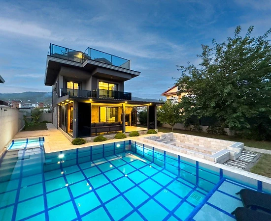 Muğla Fethiye'de Kalabalık Ailelere Uygun, Özel Havuzlu, Lüks Villa - 1