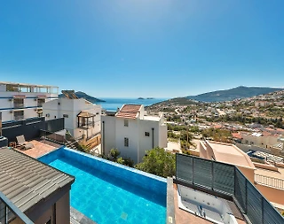 Kaş Kalkan'da Merkezi Konumda, Özel Havuzlu, Manzaralı Villa - 5