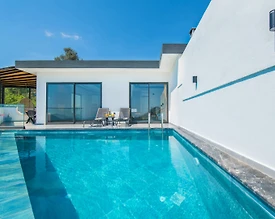 Kaş İslamlar'da Panoramik Deniz Manzaralı, Özel Havuzlu, 1+1 Villa - 2
