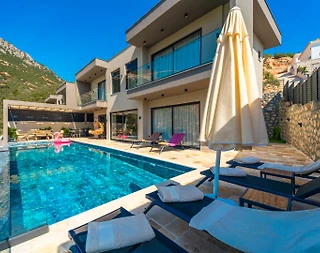 Kaş Bezirgan'da Enfes Doğa Manzaralı, Özel Havuzlu, Lüks Villa - 1