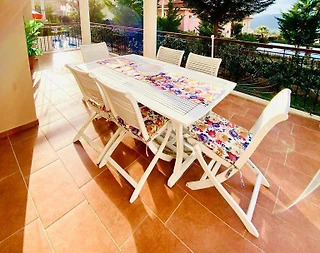 Fethiye Ölüdeniz'de Site İçerisinde, Ortak ve Özel Havuzlu, Şık Villa - 3