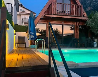 Fethiye Ölüdeniz'de Merkeze Yakın, Özel Havuzlu, Ferah Bungalov - 1