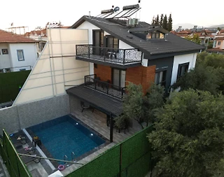 Fethiye Akarca'da Merkezi Yakın Konumda, Özel Havuzlu, İkiz Villa - 3
