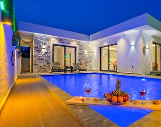 Fethiye Karaçulha'da Çekirdek Ailelere Uygun, Özel Havuzlu, Lüks Villa - 1