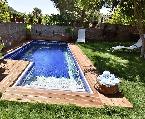 Fethiye Kayaköy'de Rum Mimarisine Sahip, Özel Havuzlu, Bahçeli Villa - 1