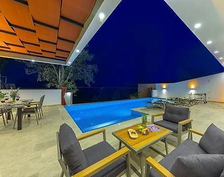 Kaş İslamlar'da Yemyeşil Doğa Manzaralı, Özel Havuzlu, Şık Villa - 5