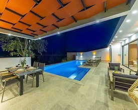 Kaş İslamlar'da Yemyeşil Doğa Manzaralı, Özel Havuzlu, Kiralık Villa - 3