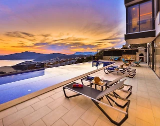 Kaş Bezirgan'da Deniz Manzaralı, Sonsuzluk Havuzlu, Balayı Villası - 5