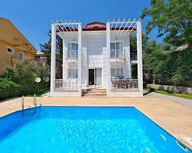 Fethiye Ölüdeniz'de Uygun Konumda, Özel Havuzlu, Lüks, Kiralık Villa - 2