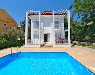 Fethiye Ölüdeniz'de Uygun Konumda, Özel Havuzlu, Lüks, Şık Villa - 2