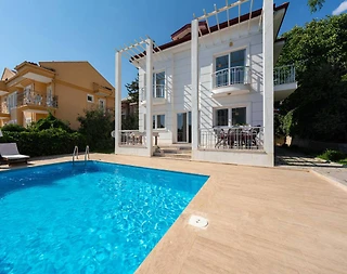 Fethiye Ölüdeniz'de Uygun Konumda, Özel Havuzlu, Lüks, Şık Villa - 3