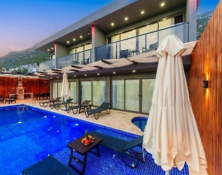 Kaş Bezirgan'da Deniz Ve Doğa Manzaralı, Özel Havuzlu, Lüks Villa - 1