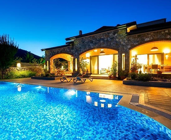 Fethiye Kayaköy'de Doğa İçerisinde, Özel Havuzlu, Modern Lüks Villa - 1