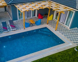 Muğla Fethiye'de Sakin Konumda, Özel Havuzlu, Kiralık Villa - 3