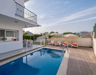Fethiye Akarca'da Kalabalık Ailelere Uygun, Özel Havuzlu, Şık Villa - 2