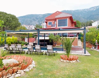 Fethiye Ölüdeniz'de Sakin Konumda, Özel Havuzlu, Konforlu Villa - 1