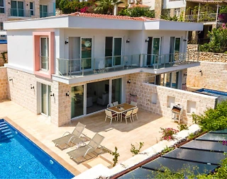 Kaş Çukurbağ'da Nezih Konumda, Özel Havuzlu, Modern Villa - 1