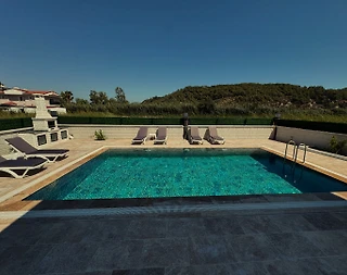 Ortaca Güzelyurt'ta Sakin Konumda, Özel Havuzlu, Lüks Villa - 4