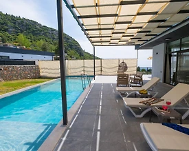 Kaş İslamlar'da Kalabalık Ailelere Uygun, Özel Havuzlu, Konforlu Villa - 2