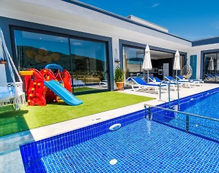 Kaş Sarıbelen'de Gözlerden Uzak Konumda, Özel Havuzlu, Saunalı Villa - 1