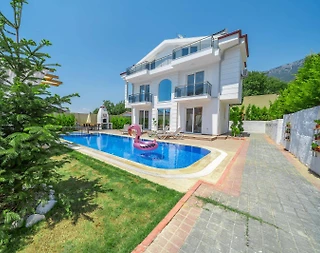 Fethiye Ölüdeniz'de Geniş Ailelere Uygun, Özel Havuzlu, 3+1 Villa - 3