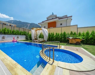 Fethiye Ölüdeniz'de Geniş Ailelere Uygun, Özel Havuzlu, 3+1 Villa - 4