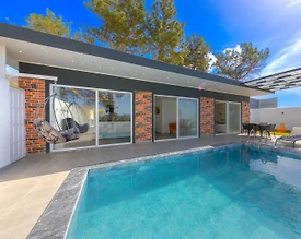 Kaş İslamlar'da Enfes Doğa İçerisinde, Özel Havuzlu, Balayı Villası - 2