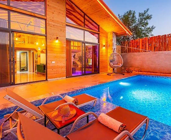 Kaş Sarıbelen'de Sinema Odalı, Özel Havuzlu, Hamaklı, Balayı Villası - 1