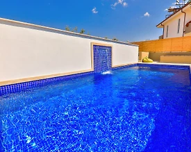 Kaş Andifli'de Aile Konaklamasına Uygun, Özel Havuzlu, Kiralık Villa - 2