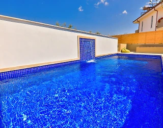 Kaş Andifli'de Aile Konaklamasına Uygun, Özel Havuzlu, Şık Villa - 2