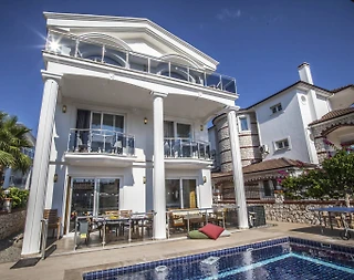 Fethiye Foça'da Kalabalık Ailelere Uygun, Özel Havuzlu, Şık Villa - 5