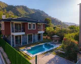 Marmaris Orhaniye'de Geniş Ailelere Uygun, Özel Havuzlu, Bahçeli Villa - 3