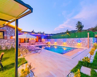 Muğla Seydikemer'de Sessiz Konumda, Özel Havuzlu, Taş Villa - 2