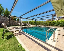 Fethiye Ölüdeniz'de Yemyeşil Bahçeli, Özel Havuzlu, 5+1 Villa - 2