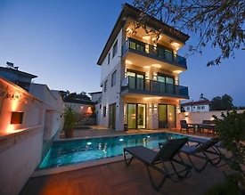 Antalya Demre'de Doğa İçerisinde, Deniz Manzaralı, Konforlu Villa - 3