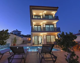 Antalya Demre'de Doğa İçerisinde, Deniz Manzaralı, Konforlu Villa - 2