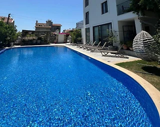 Marmaris Camiavlu'da Lüks Tasarımlı, Özel Havuzlu, Bahçeli Villa - 4