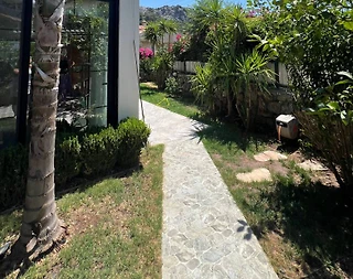 Marmaris Camiavlu'da Lüks Tasarımlı, Özel Havuzlu, Bahçeli Villa - 5