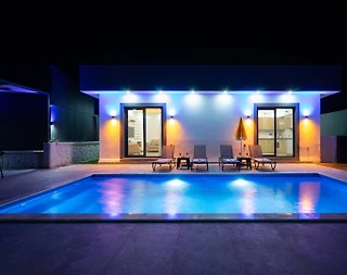 Fethiye Çamköy'de Çekirdek Ailelere Uygun, Özel Havuzlu, Modern Villa - 2