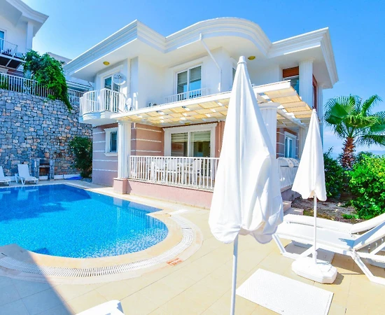 Muğla Ortaca'da Doğa İle İç İçe, Modern Tasarımlı, Ferah Villa - 1